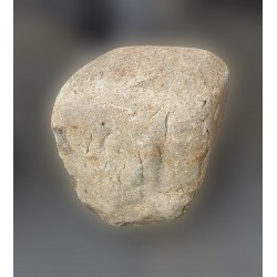 Zwerfkei als grafsteen ZAG-02